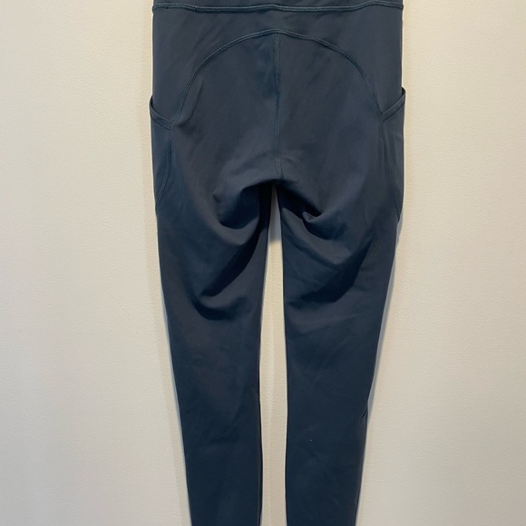 Lululemon Capri Blue Color Power-Thru Leggings Size 4 - Picture 2 of 4